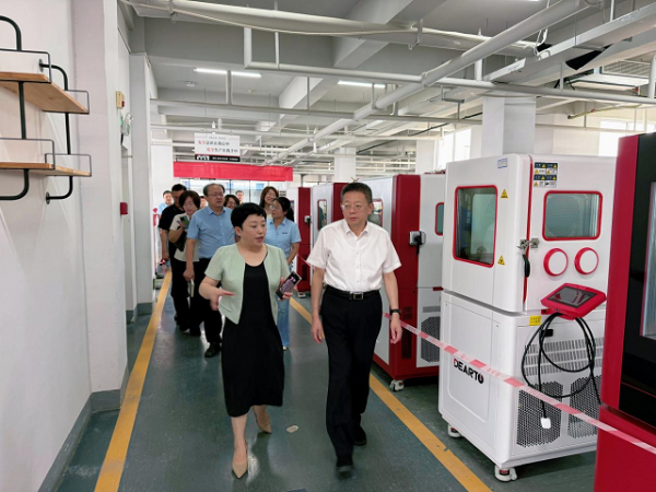 High‑tech Zone Leaders Visit DEARTO – Commending Our Commitment to Precision Temperature & Humidity Calibration and High‑End Manufacturing Quality